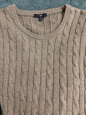 GAP Men's Medium Gray Cable Knit Crewneck Sweater